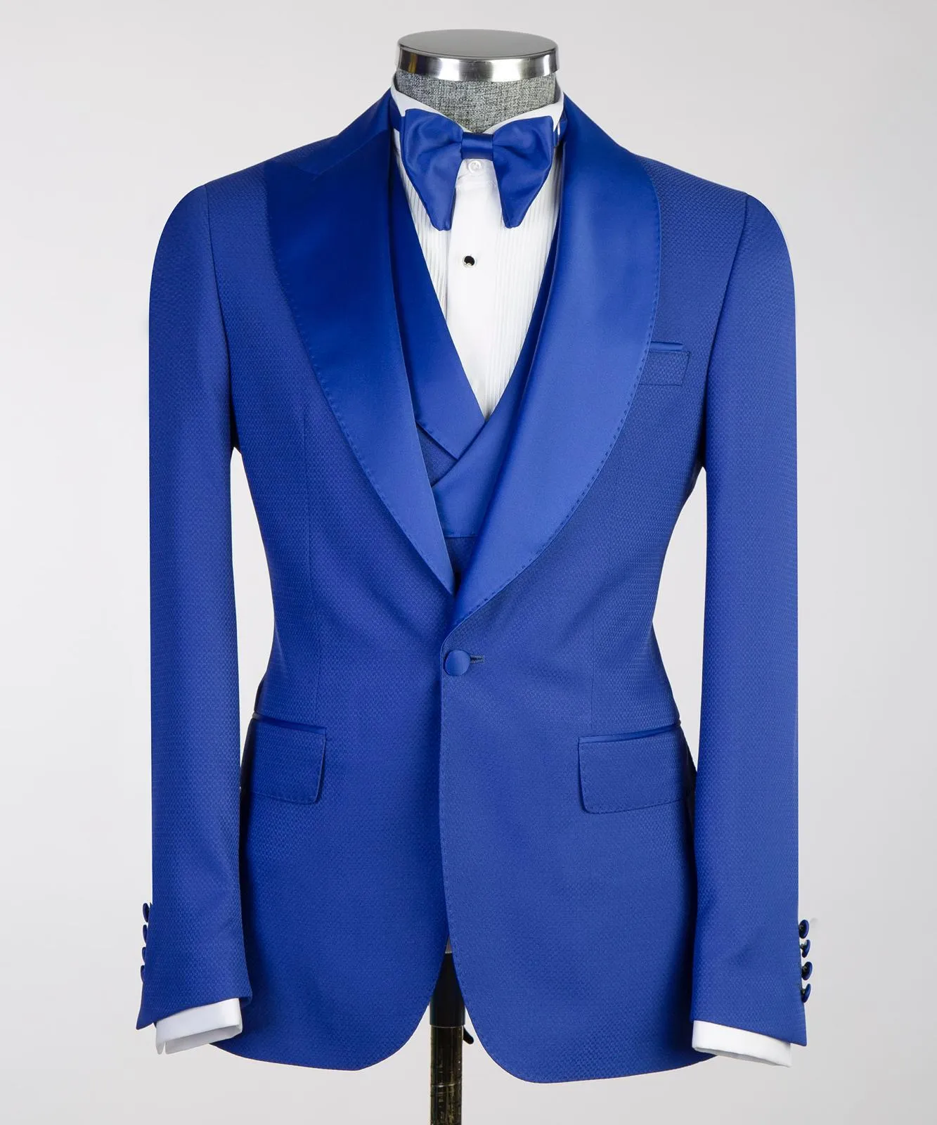 Cambridge tuxedo suit