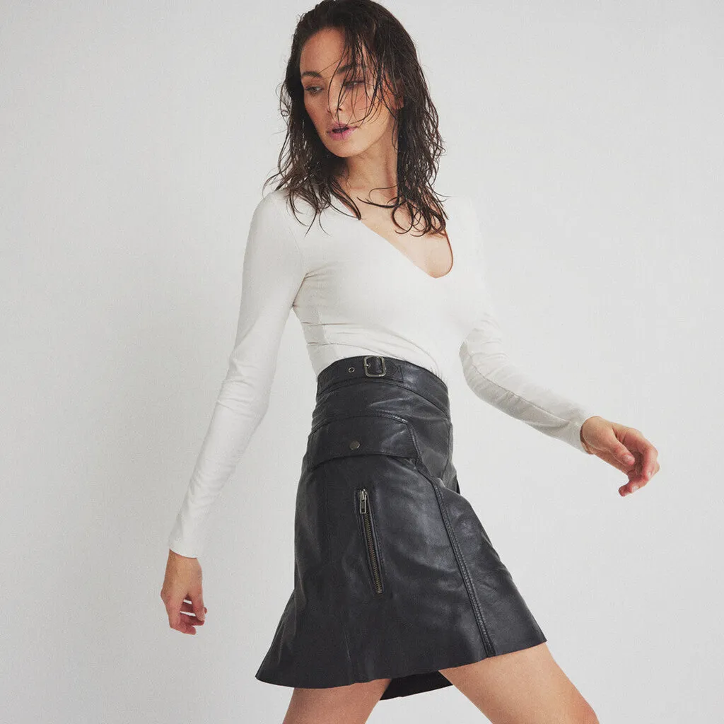 Cool a-shape fitting Drea leather skirt / 51136 - Black (Nero)