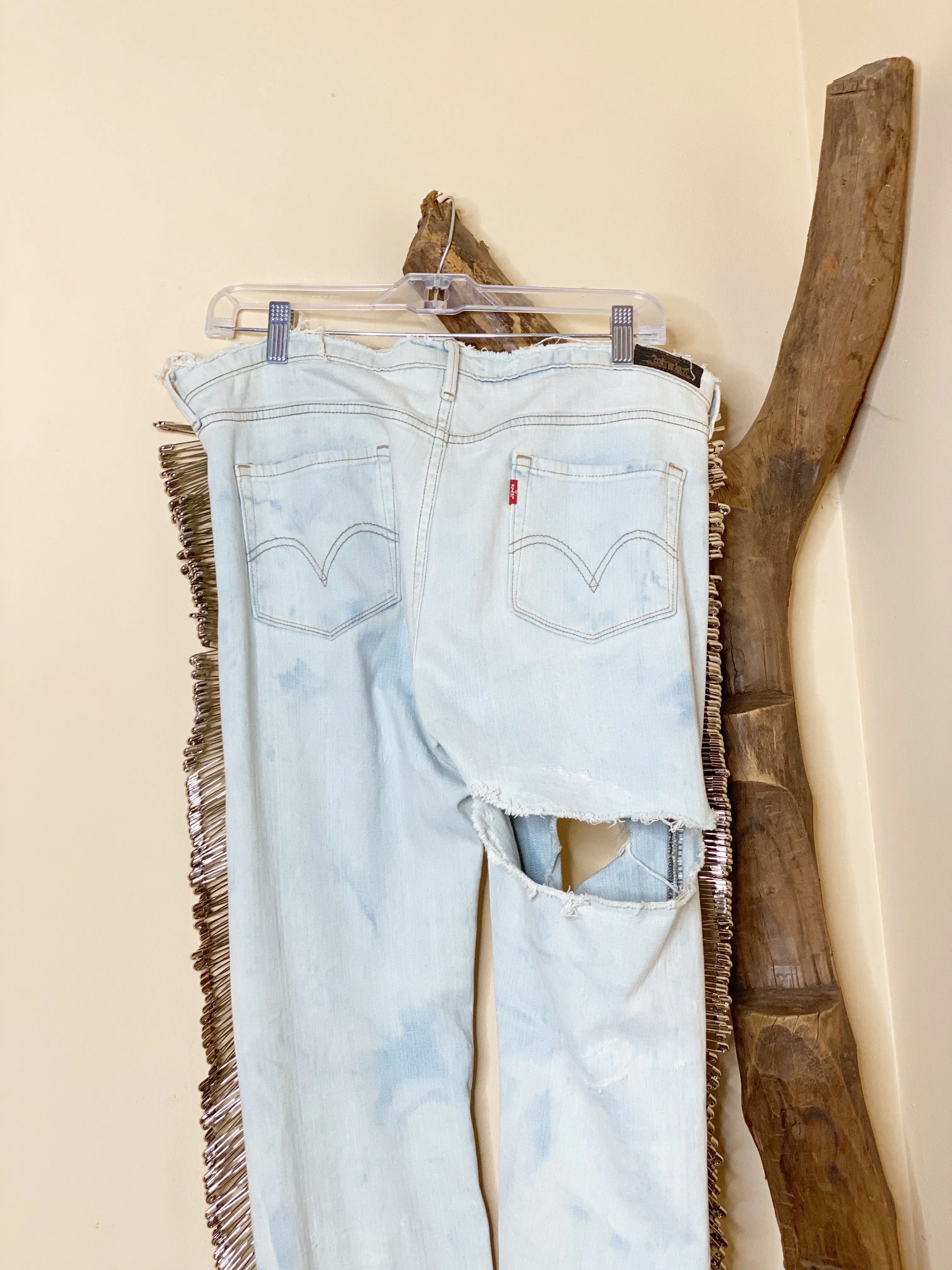 LEVIS Safety Pin Jeans