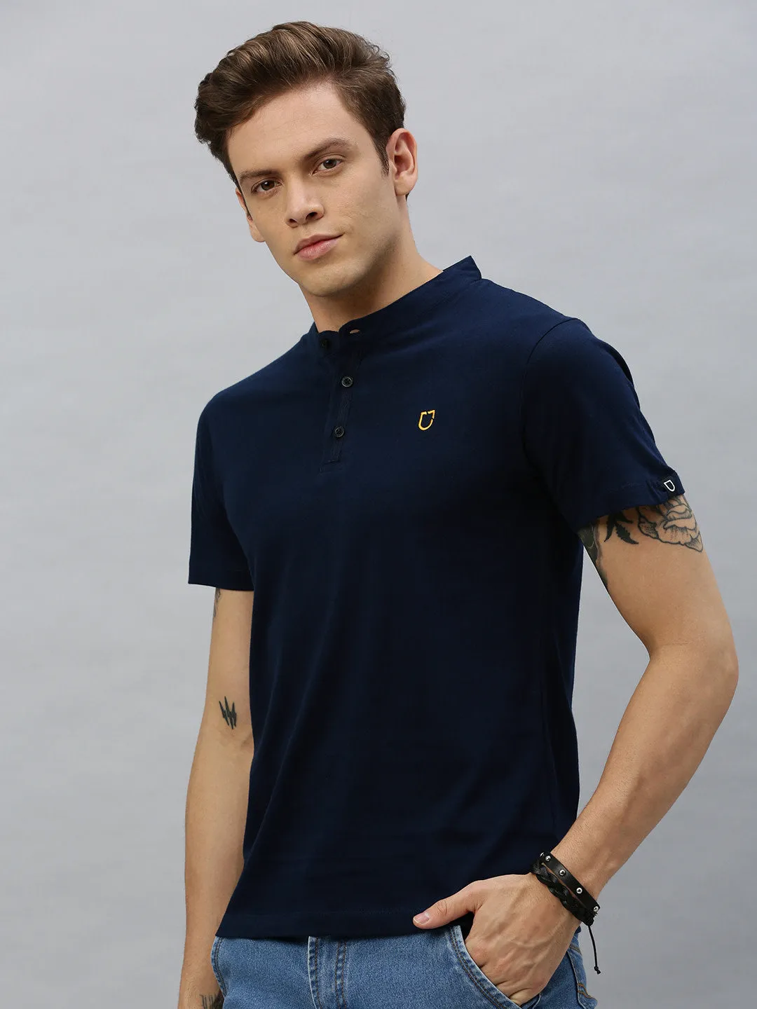 Men's Navy Blue Solid Mandarin Collar Slim Fit Cotton T-Shirt