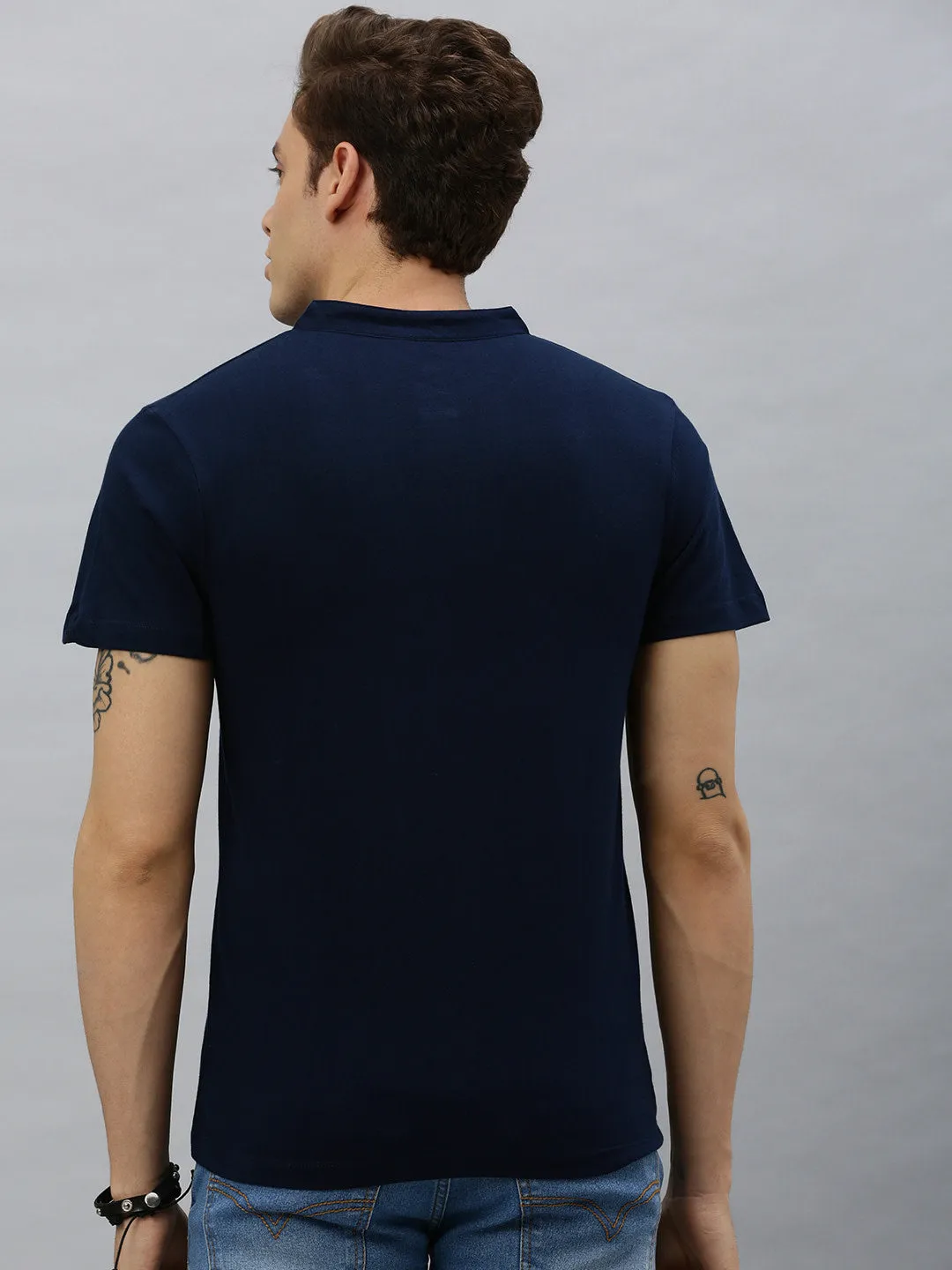 Men's Navy Blue Solid Mandarin Collar Slim Fit Cotton T-Shirt