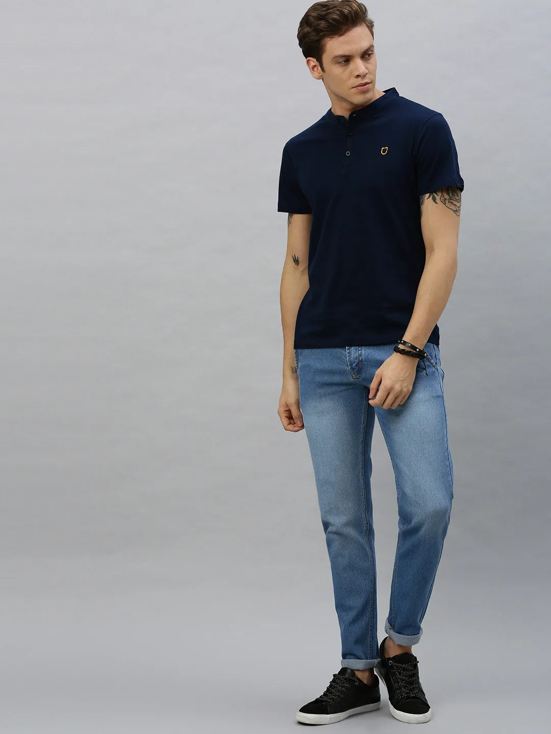 Men's Navy Blue Solid Mandarin Collar Slim Fit Cotton T-Shirt